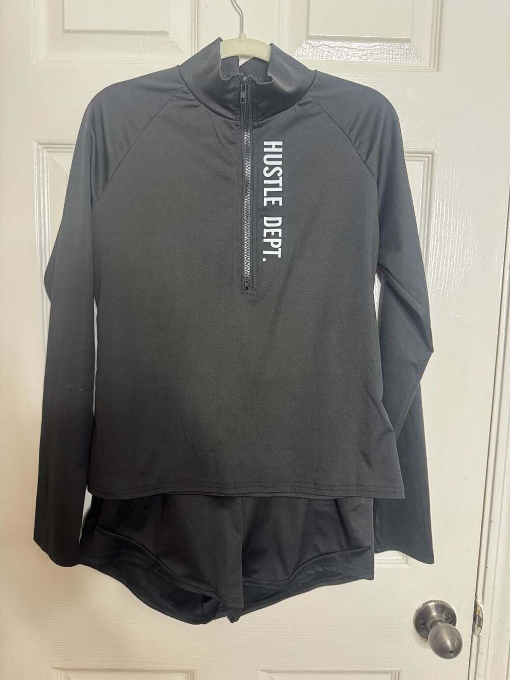 Hustle Dept. Black 2-Piece Activewear Set Quarter Zip Top and Shorts Size XL
